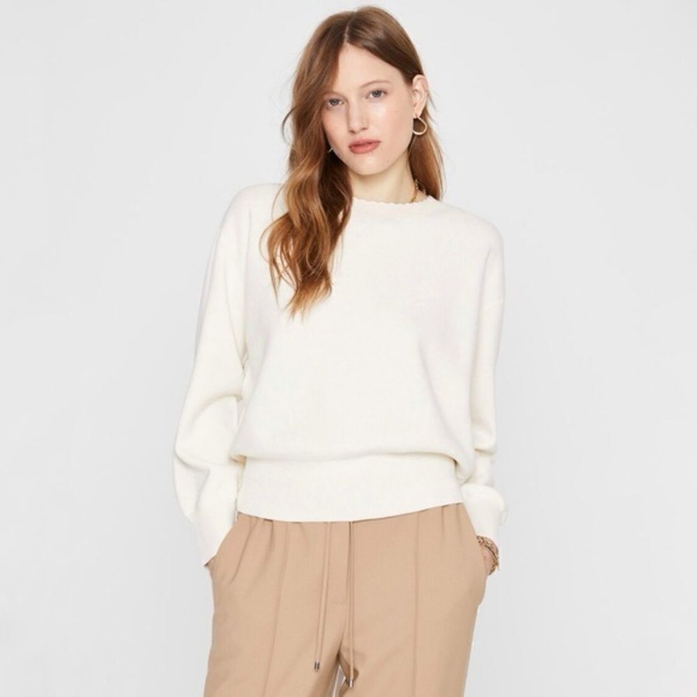 Club Monaco Cream Scalloped Neck Knit Sweater Long Sleeve Pullover Women’s